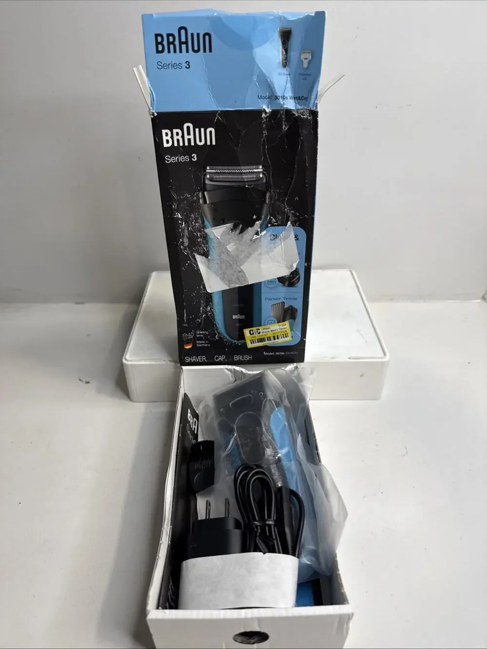 Braun Series 3-3010s Men's Rechargeable Wet & Dry Electric Foil Shaver